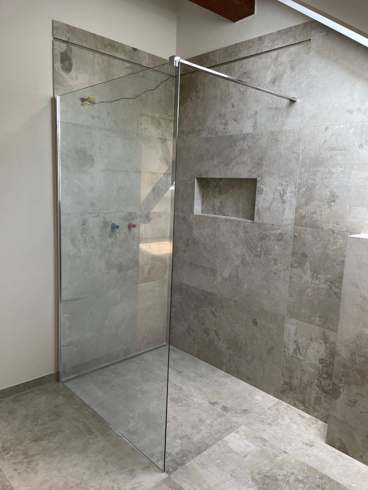 18a0ac8c59a6475da5ef9be7171cb5b3